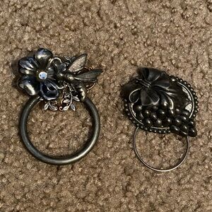 Pair Of Brooches Grape And Flower Bee Vintage
